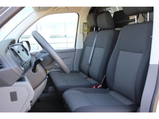 Volkswagen Transporter L2 | 2.0 TDI 150 PK | DSG Automaat | Cruise | NAVI | PDC v+a | Airco | Stoelverwarming | App Conn... ActivLease financial lease