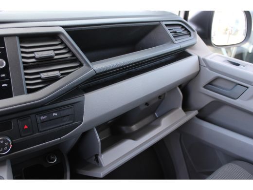 Volkswagen Transporter L2 | 2.0 TDI 150 PK | DSG Automaat | Cruise | NAVI | PDC v+a | Airco | Stoelverwarming | App Conn... ActivLease financial lease