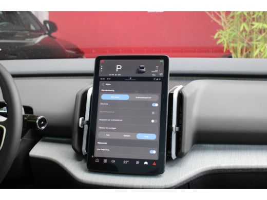 Volvo  EX30 272PK Extended Range Ultra 69 kWh | Panoramadak | Getint Glas | Adap. Cruise | 19'' | 360 Camera ... ActivLease financial lease
