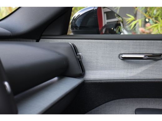 Volvo  EX30 272PK Extended Range Ultra 69 kWh | Panoramadak | Getint Glas | Adap. Cruise | 19'' | 360 Camera ... ActivLease financial lease