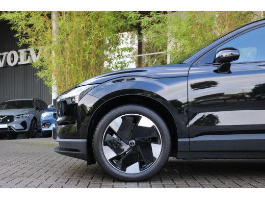 Volvo  EX30 272PK Extended Range Ultra 69 kWh | Panoramadak | Getint Glas | Adap. Cruise | 19'' | 360 Camera ... ActivLease financial lease