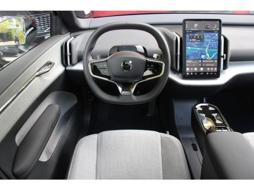 Volvo  EX30 272PK Extended Range Ultra 69 kWh | Panoramadak | Getint Glas | Adap. Cruise | 19'' | 360 Camera ... ActivLease financial lease