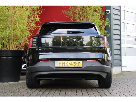 Volvo  EX30 272PK Extended Range Ultra 69 kWh | Panoramadak | Getint Glas | Adap. Cruise | 19'' | 360 Camera ... ActivLease financial lease