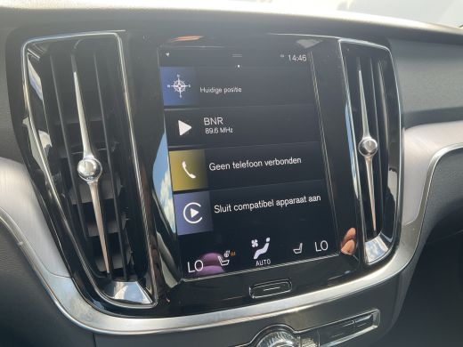 Volvo  V60 2.0 B3 Aut8 Business Pro Leer Trekhaak(1800) BLIS Stoel/Stuurverw. 1Eig Intellisafe ActivLease financial lease