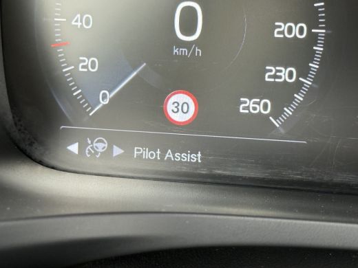 Volvo  V60 2.0 B3 Inscription | Panoramadak | Trekhaak | Harman/Kardon | Leder | 360 Camera ActivLease financial lease