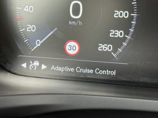 Volvo  V60 2.0 B3 Inscription | Panoramadak | Trekhaak | Harman/Kardon | Leder | 360 Camera ActivLease financial lease