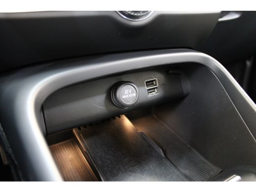 Volvo  XC40 T4 211PK Core Bright | Cruise Control | Parkeercamera | High Performance Audio | Parkeersensoren ... ActivLease financial lease