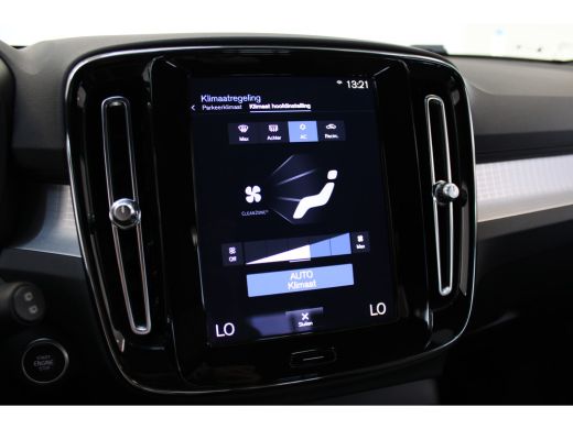 Volvo  XC40 T4 211PK Core Bright | Cruise Control | Parkeercamera | High Performance Audio | Parkeersensoren ... ActivLease financial lease