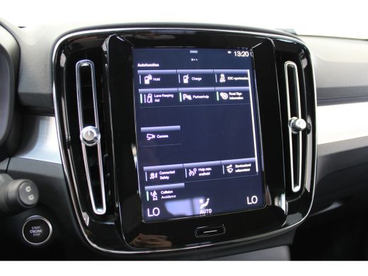 Volvo  XC40 T4 211PK Core Bright | Cruise Control | Parkeercamera | High Performance Audio | Parkeersensoren ... ActivLease financial lease