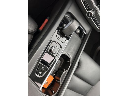 Volvo  XC60 2.0 T6 Plug-in Hybrid AWD Inscription Expression (INCL-BTW)  AUT. *PANO | LUXURY-LEATHER | FULL-L... ActivLease financial lease