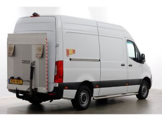 Mercedes-Benz Sprinter 311 CDI 115pk RWD L2H2 Airco Laadklep 500kg + Trekhaak 03-2021