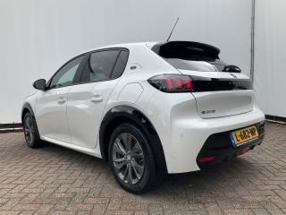 Peugeot e-208 EV Allure 50 kWh Apple Camera Carplay Orig.NL