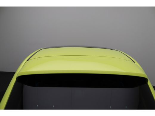 Abarth 500 Turismo 42 kWh Scorpion Design| 11 kW lader | Achterbank in delen neerklapbaar | Achteruitrijcamera ActivLease financial lease