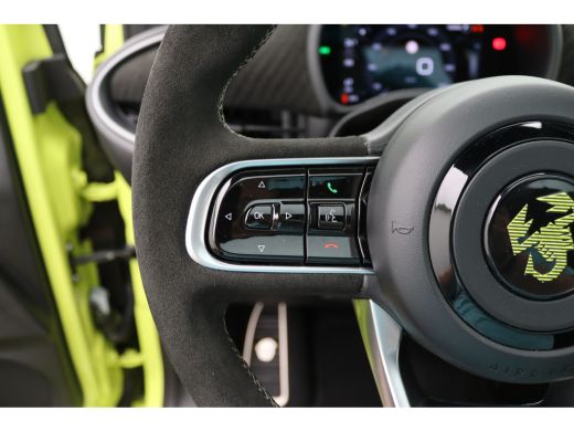 Abarth 500 Turismo 42 kWh Scorpion Design| 11 kW lader | Achterbank in delen neerklapbaar | Achteruitrijcamera ActivLease financial lease