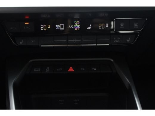 Audi A3 Sportback 40 TFSI e Edition PANO| StoelVW | Keyless | Camera ActivLease financial lease