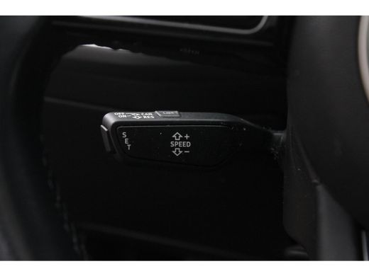 Audi A3 Sportback 40 TFSI e Edition PANO| StoelVW | Keyless | Camera ActivLease financial lease