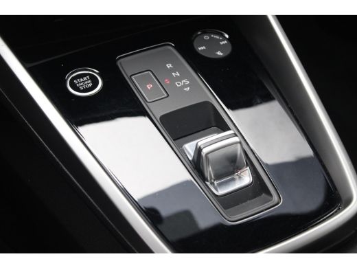 Audi A3 Sportback 40 TFSI e Edition PANO| StoelVW | Keyless | Camera ActivLease financial lease