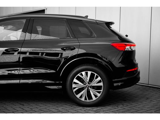 Audi Q4 e-tron Advanced edition | Achterklep, automatisch bedienbaar | Achteruitrijcamera | Adaptive cruise control ActivLease financial lease