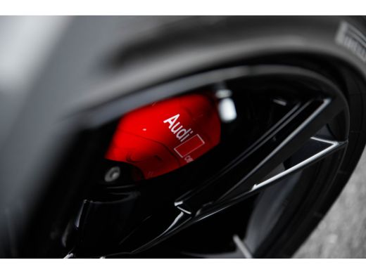 Audi RS6 Avant TFSI 600pk quattro | Keramisch | Exclusive Interieur | Vierwielbesturing | B&O | Luchtverin... ActivLease financial lease