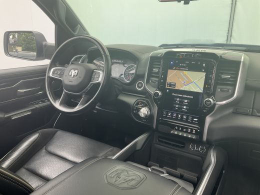 Dodge Ram 1500 1500 5.7 V8 4x4 Crew Cab Laramie Pano Trekhaak Leder Harman/Kardon Limited Night-Package! ActivLease financial lease