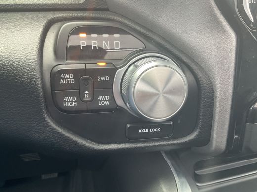 Dodge Ram 1500 1500 5.7 V8 4x4 Crew Cab Laramie Pano Trekhaak Leder Harman/Kardon Limited Night-Package! ActivLease financial lease