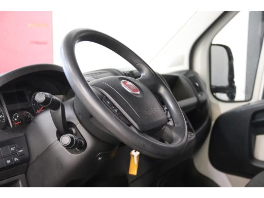 Fiat Ducato 2.3 MultiJet BAKWAGEN LAADKLEP ActivLease financial lease