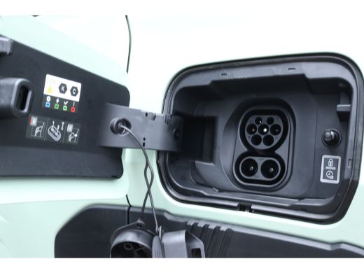 Fiat Panda La Prima | Cruise Control | Camera | 7,4kW lader | Navi | Stoel+Stuurverwarming | Carplay | Climate ActivLease financial lease