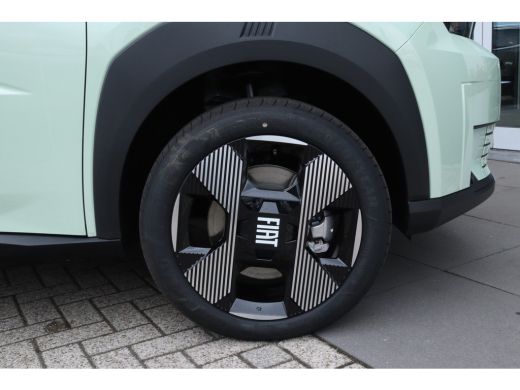 Fiat Panda La Prima | Cruise Control | Camera | 7,4kW lader | Navi | Stoel+Stuurverwarming | Carplay | Climate ActivLease financial lease