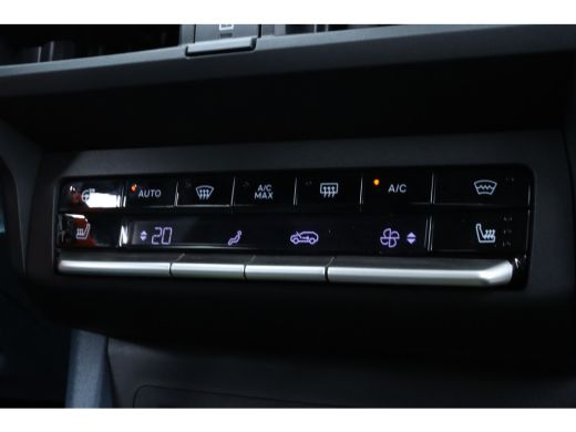 Fiat Panda La Prima | Cruise Control | Camera | 7,4kW lader | Navi | Stoel+Stuurverwarming | Carplay | Climate ActivLease financial lease