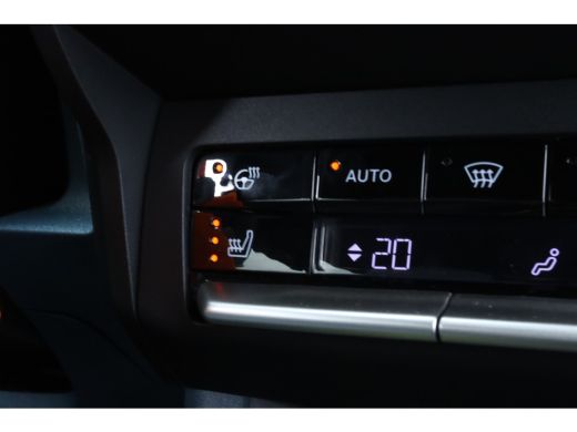 Fiat Panda La Prima | Cruise Control | Camera | 7,4kW lader | Navi | Stoel+Stuurverwarming | Carplay | Climate ActivLease financial lease