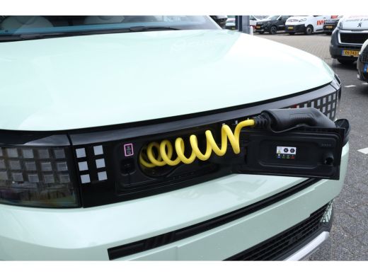 Fiat Panda La Prima | Cruise Control | Camera | 7,4kW lader | Navi | Stoel+Stuurverwarming | Carplay | Climate ActivLease financial lease