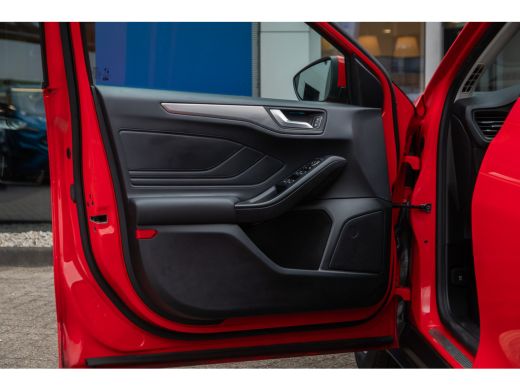 Ford Focus 1.0 EcoBoost Titanium Business | Cruise | Clima | Navigatie | Apple Carplay/Android Auto | LED ActivLease financial lease