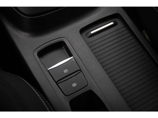 Ford Focus 1.0 EcoBoost Titanium Business | Cruise | Clima | Navigatie | Apple Carplay/Android Auto | LED ActivLease financial lease