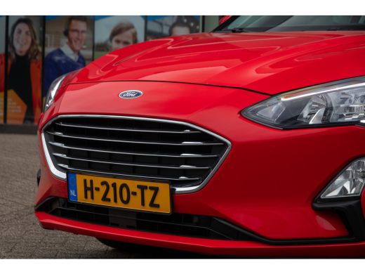Ford Focus 1.0 EcoBoost Titanium Business | Cruise | Clima | Navigatie | Apple Carplay/Android Auto | LED ActivLease financial lease