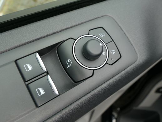 Ford Transit Custom 320 2.5 PHEV L2H1 Black Platinum DC | Dubbele Cabine | Leder | 360 Camera | Dubbele Schuifdeur | ... ActivLease financial lease