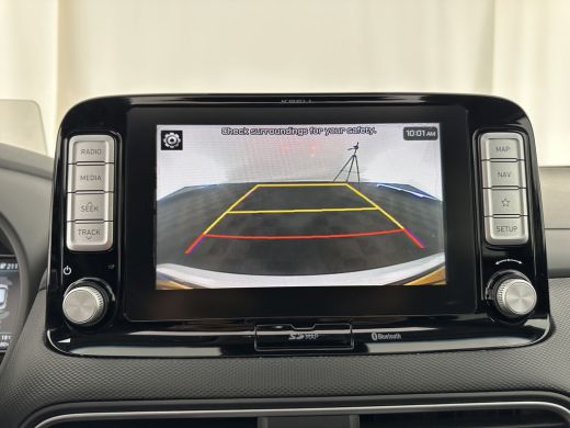 Hyundai Kona EV Premium 64 kWh (INCL-BTW) *PANO | FULL-LEATHER | KRELL-AUDIO | HEAD-UP | FULL-LED | NAVI-FULLM... ActivLease financial lease