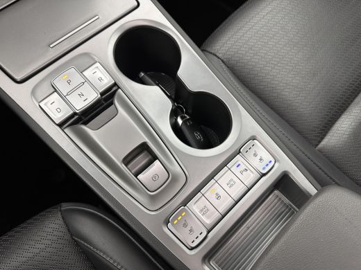 Hyundai Kona EV Premium 64 kWh (INCL-BTW) *PANO | FULL-LEATHER | KRELL-AUDIO | HEAD-UP | FULL-LED | NAVI-FULLM... ActivLease financial lease