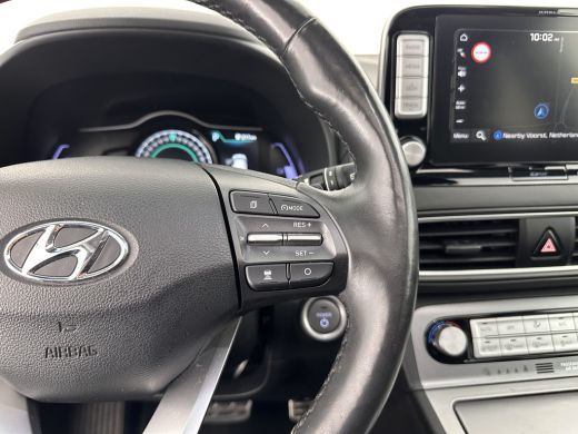 Hyundai Kona EV Premium 64 kWh (INCL-BTW) *PANO | FULL-LEATHER | KRELL-AUDIO | HEAD-UP | FULL-LED | NAVI-FULLM... ActivLease financial lease
