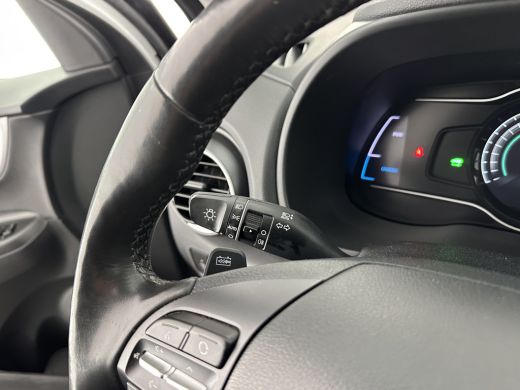 Hyundai Kona EV Premium 64 kWh (INCL-BTW) *PANO | FULL-LEATHER | KRELL-AUDIO | HEAD-UP | FULL-LED | NAVI-FULLM... ActivLease financial lease