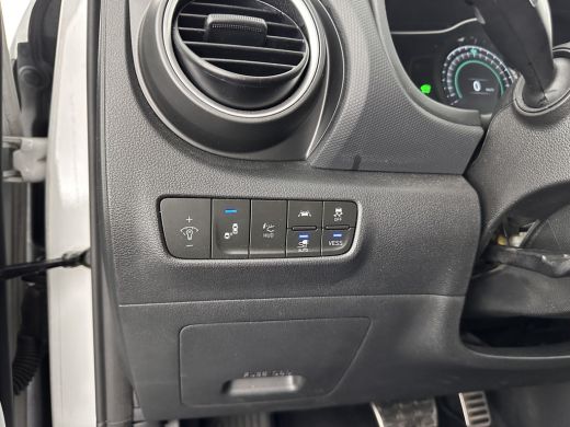 Hyundai Kona EV Premium 64 kWh (INCL-BTW) *PANO | FULL-LEATHER | KRELL-AUDIO | HEAD-UP | FULL-LED | NAVI-FULLM... ActivLease financial lease