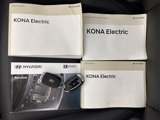Hyundai Kona EV Premium 64 kWh (INCL-BTW) *PANO | FULL-LEATHER | KRELL-AUDIO | HEAD-UP | FULL-LED | NAVI-FULLM... ActivLease financial lease
