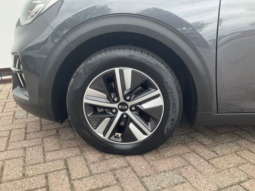 Kia Niro 1.6 GDi Hybrid ExecutiveLine Pano Trekhaak Leder JBL Stoelverw+Ventilatie VOL! ActivLease financial lease