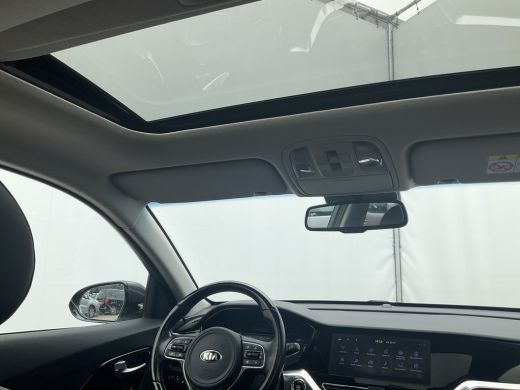Kia Niro 1.6 GDi Hybrid ExecutiveLine Pano Trekhaak Leder JBL Stoelverw+Ventilatie VOL! ActivLease financial lease
