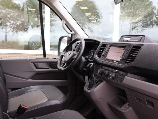 MAN TGE 50 2.0 TDI 177 PK DSG AUT. D.C. DUBBEL LUCHT 7-PERS. OPEN LAADBAK + 3500 KG TREKHAAK | STANDKACHEL ActivLease financial lease