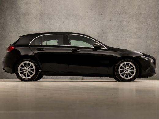 Mercedes-Benz A-Klasse 200 Sport 164Pk Automaat (GROOT NAVI, CAMERA, LEDER, STOELVERWARMING, SPORTSTOELEN, CRUISE, PARKE... ActivLease financial lease