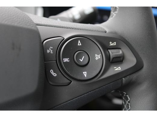 Opel Corsa YES | #YesOfCorsa Interieur | 'Corsa'' op achterkant in zwart | 16" Lichtmetalen velgen, zwart ActivLease financial lease