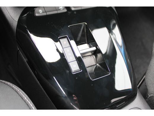 Opel Corsa YES | #YesOfCorsa Interieur | 'Corsa'' op achterkant in zwart | 16" Lichtmetalen velgen, zwart ActivLease financial lease