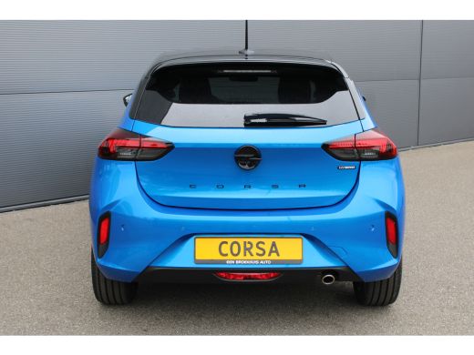Opel Corsa YES | #YesOfCorsa Interieur | 'Corsa'' op achterkant in zwart | 16" Lichtmetalen velgen, zwart ActivLease financial lease
