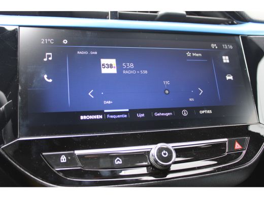 Opel Corsa YES | #YesOfCorsa Interieur | 'Corsa'' op achterkant in zwart | 16" Lichtmetalen velgen, zwart ActivLease financial lease