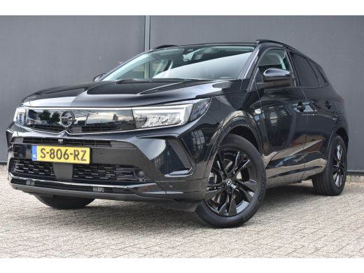 Opel Grandland 1.6 Turbo Hybrid Level 4 | Vol-Leder | Elektr. Stoelen | Elektr. Achterklep | Stoel/Stuurverwarmi... Opel Grandland 1.6 Turbo Hybrid Level 4 | Vol-Leder | Elektr. Stoelen | Elektr. Achterklep | Stoel/Stuurverwarmi...